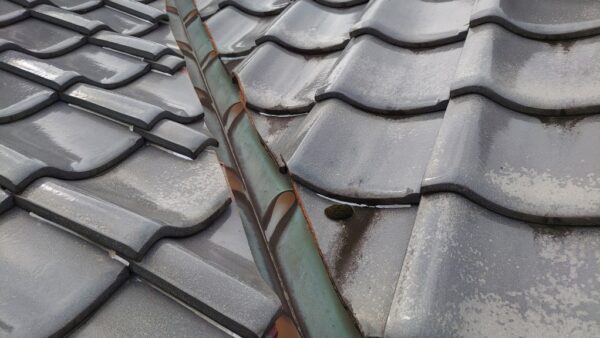 和瓦の屋根で一番多い修理が谷板金交換工事【豊田市】