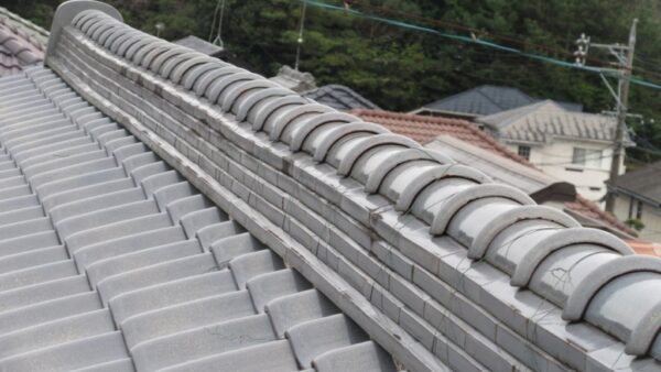 豊田市で瓦屋根の耐震化・軽量化を狙った棟部の改修工事